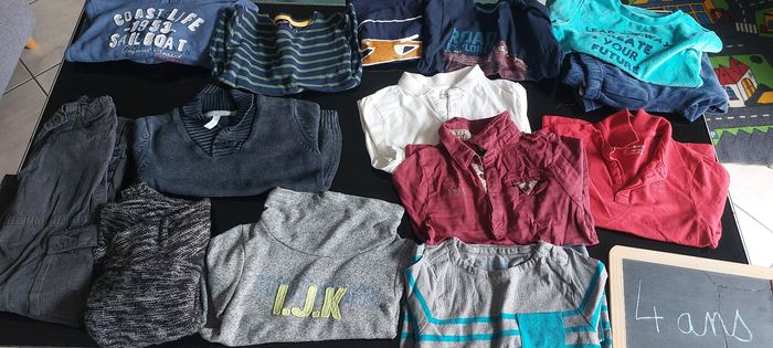 Lot vêtements 4 ans - photo numéro 9
