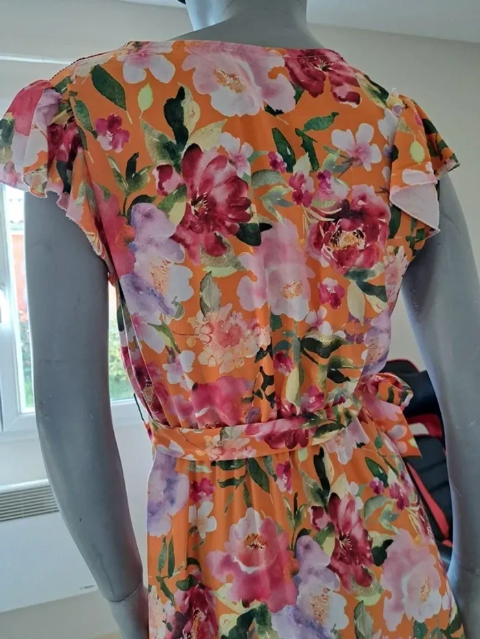 Robe fleurie d'été - photo numéro 4