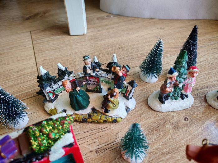 Figurines pour village de noel traîneau du père noel - photo numéro 5