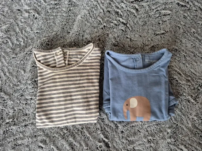 Lot 2 pyjamas 18 mois