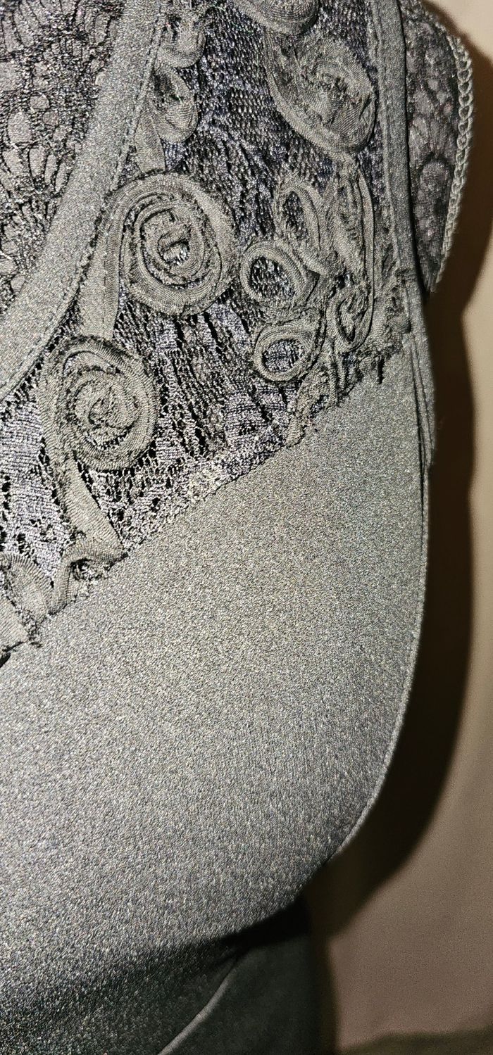 Robe noire - photo numéro 3