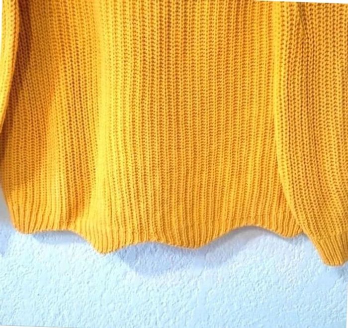 Pull jaune moutarde en tricot pour fille 8 ans 128 cms. Zara knitwear en très bon état - photo numéro 3