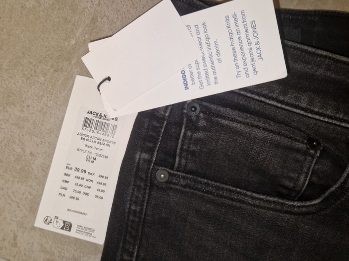 Short bermuda Jack & Jones en jean taille M NEUF - photo numéro 3