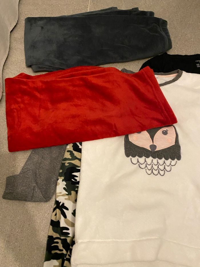 Un lot de pyjamas - photo numéro 6