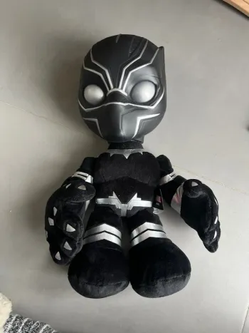 Peluche black panther
