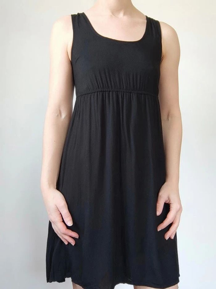Ici et maintenant Robe noire asymétrique – Taille 36 – Très bon état - photo numéro 10