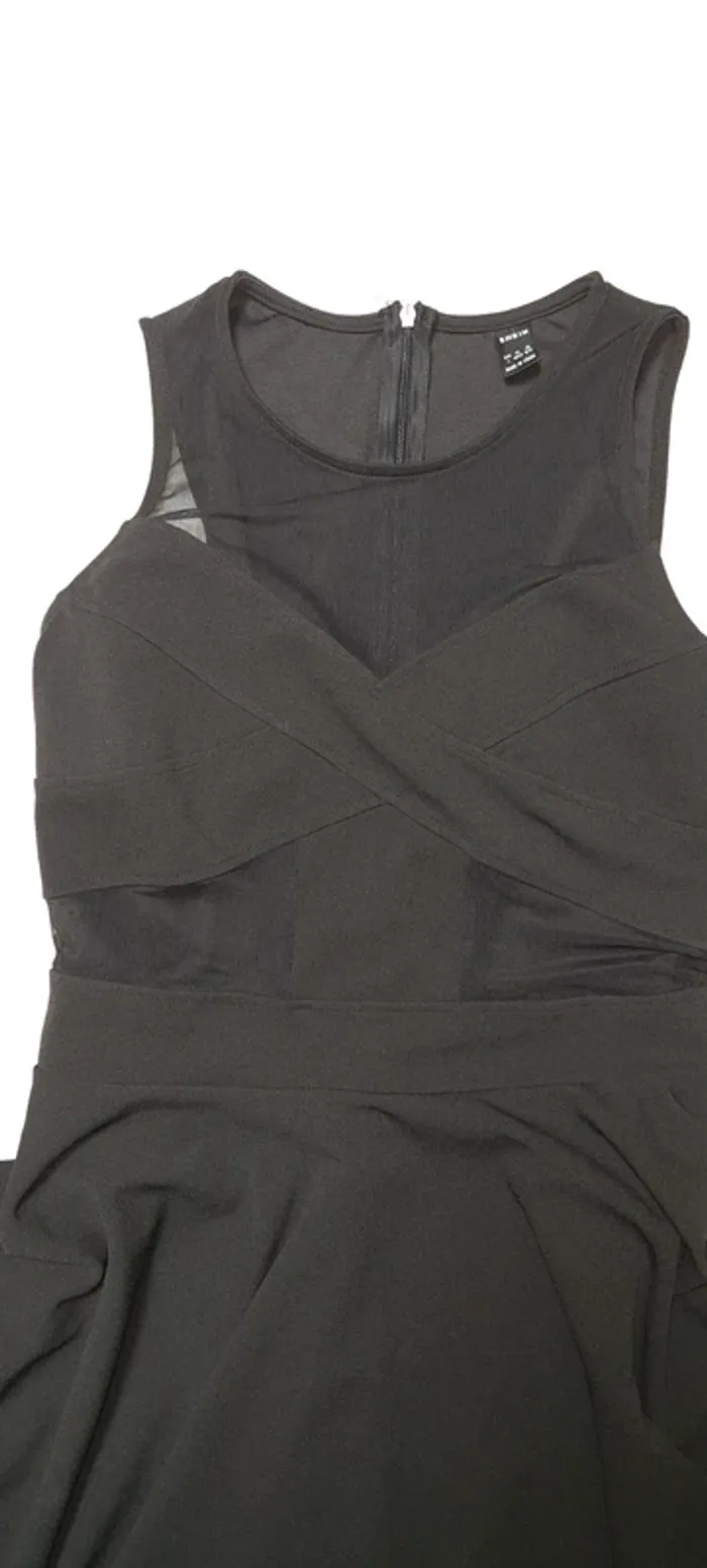 Robe noir - photo numéro 3