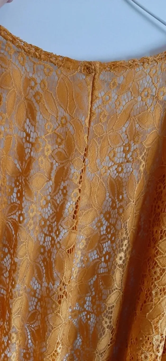 Bolero moutarde en broderie - photo numéro 4