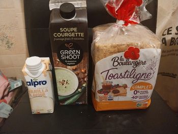 Lot de soupe gourgette green shoot alpro vanilla pain de pie