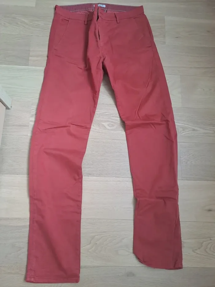 Pantalon rouge t40