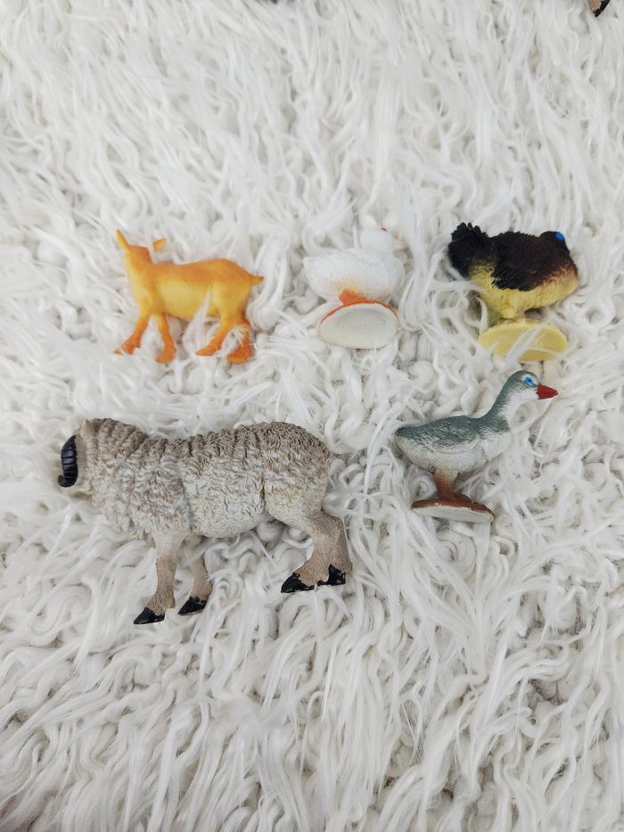 Lot de 28 figurines animaux de la Ferme marque Oxybul - photo numéro 4