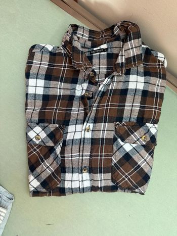 Chemise à carreaux