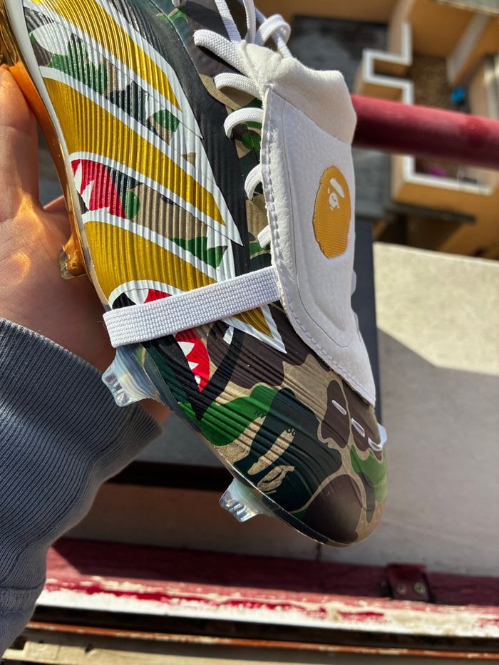 Crampons Adidas x Bape Predator - Taille 44 - Neufs - photo numéro 6