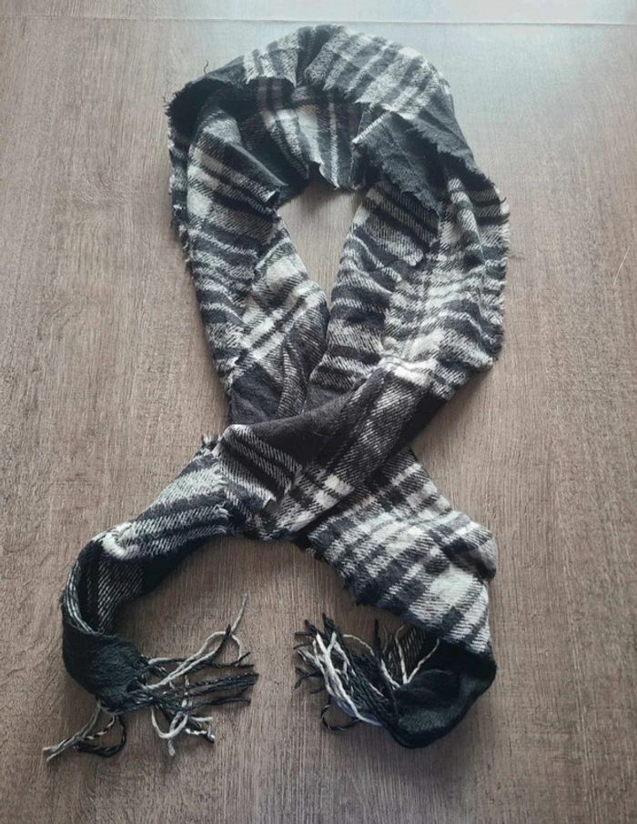 Écharpe noir et blanc - photo numéro 2