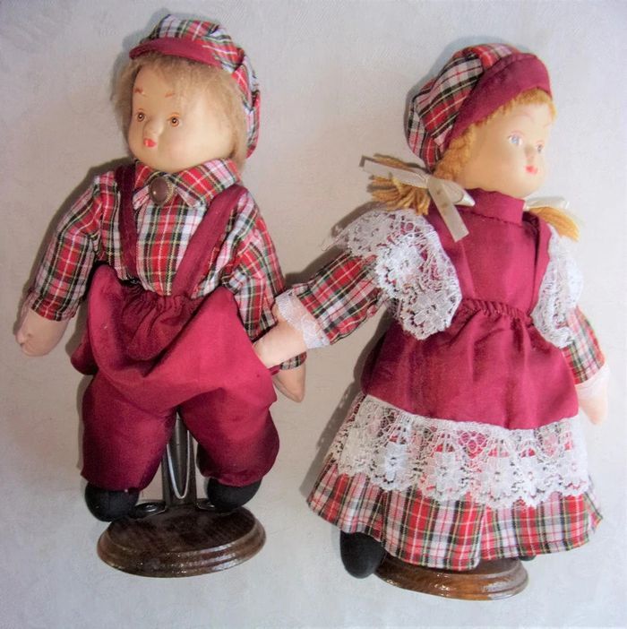 Couple de poupons hauteur 26 cm - photo numéro 4
