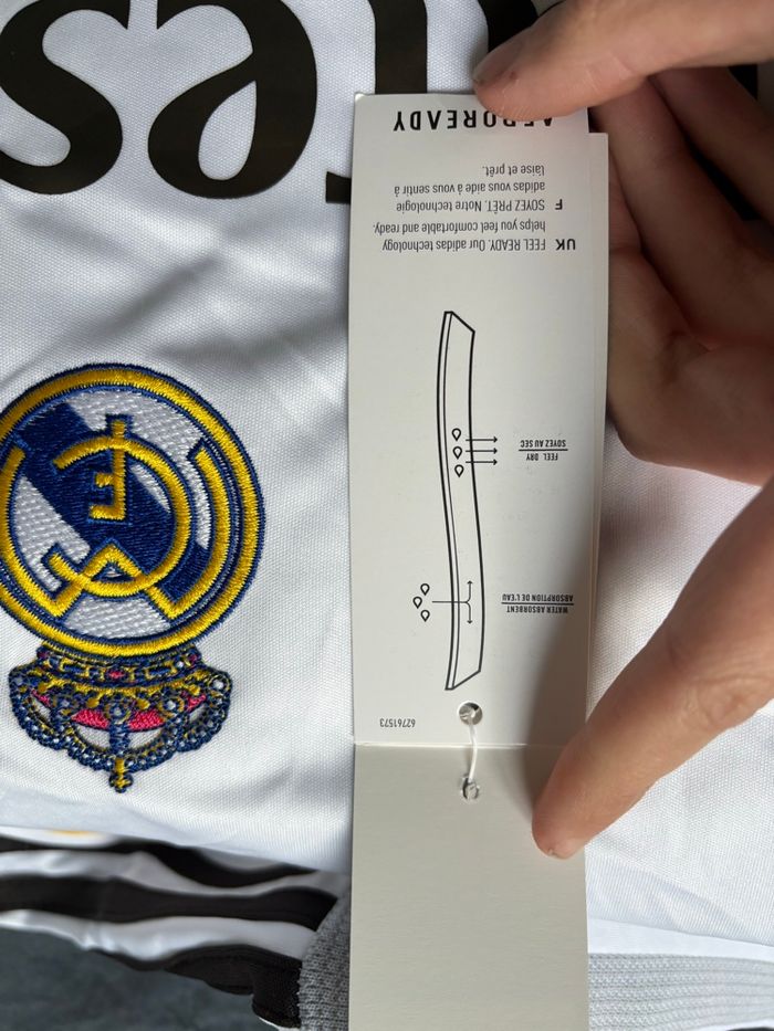 Maillot Real Madrid ⭐ Taille M - photo numéro 5