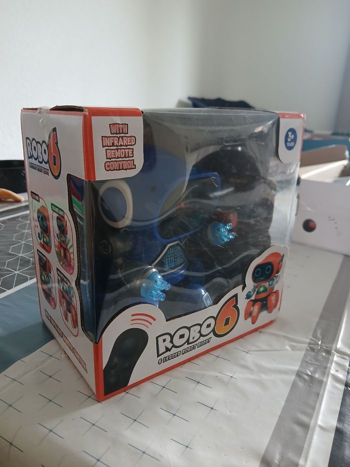 Robo 6 + boîte d'origine - photo numéro 7