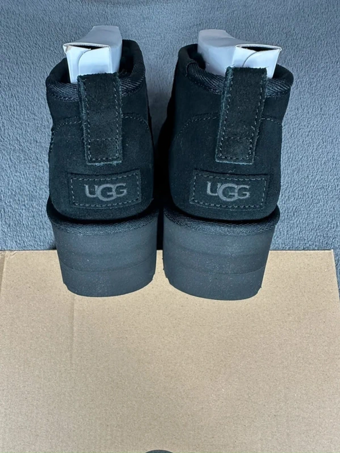 Ugg Ultra Mini taille 40 - photo numéro 5