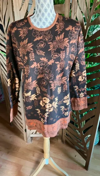 Pull en laine merinos motif à fleurs marron beige orange taille 3 44 lewinger chaud