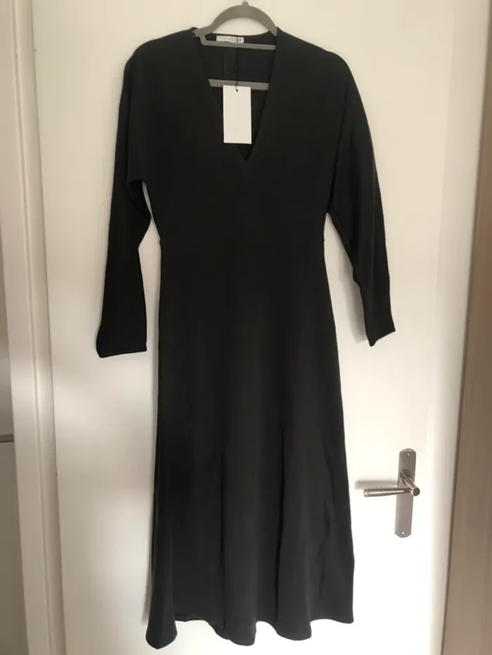 Superbe belle robe longue interlock Zara neuve avec étiquette taille M - photo numéro 2