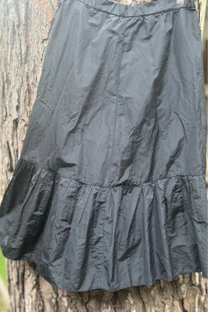 Jupe longue Zara matière tendance noire taille L tbe