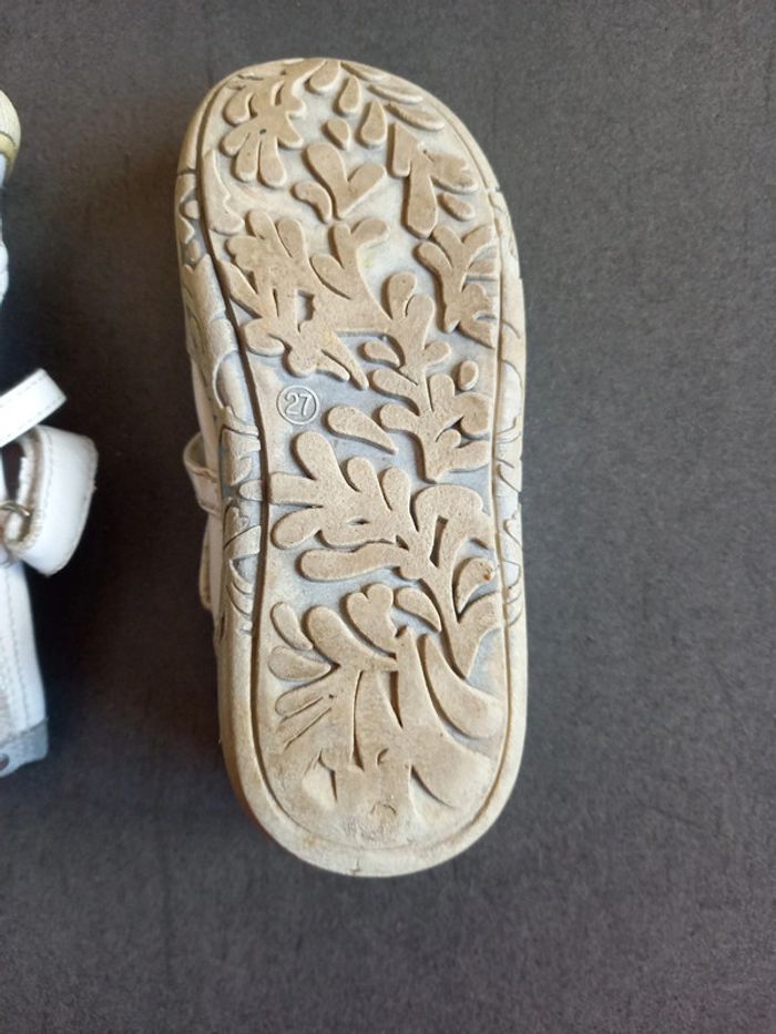 Chaussures filles tailles 27 - photo numéro 7