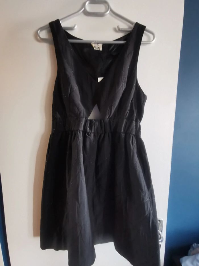 Robe bel air neuve taille 3 - photo numéro 2