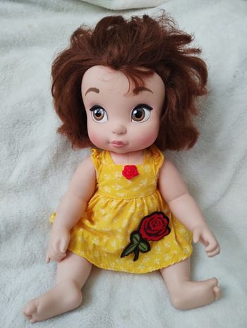 Poupée disney animator belle bébé