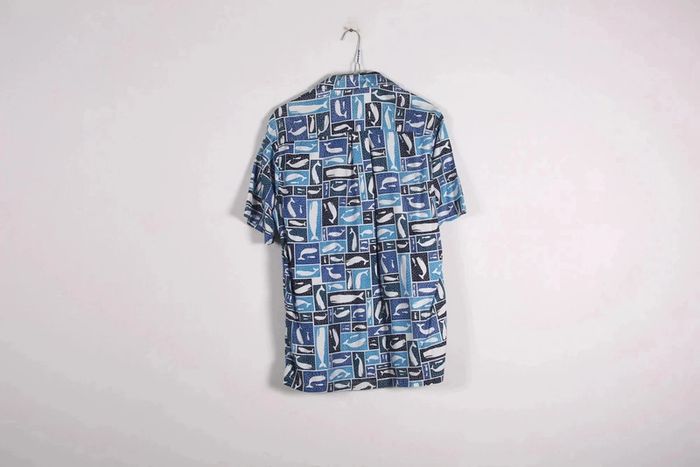 Superbe chemisette vintage 90's en viscose motif baleines et animaux marins (#240162) - photo numéro 5