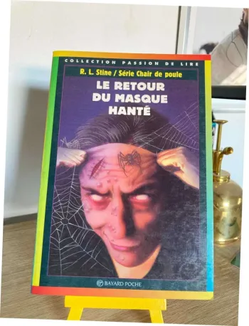 Livre de poche Chair de Poule : Le retour du masque hanté, Bayard
