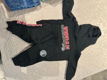 Ensemble jogging bébé