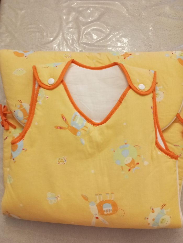 Gigoteuse neuve réglable de 12 mois à 3 ans - photo numéro 3