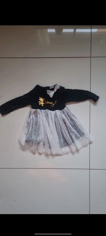 Robe disney baba taille 9 mois
