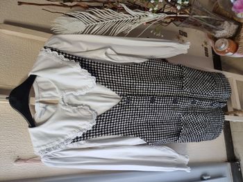 Robe tartan de chez zara taille 13-14 ans vendu avec un top col claudine de chez zara taille 13-14 a