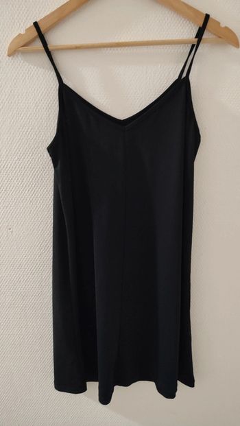 Robe a bretelles