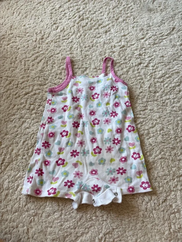 barboteuse neuf mois - photo numéro 2