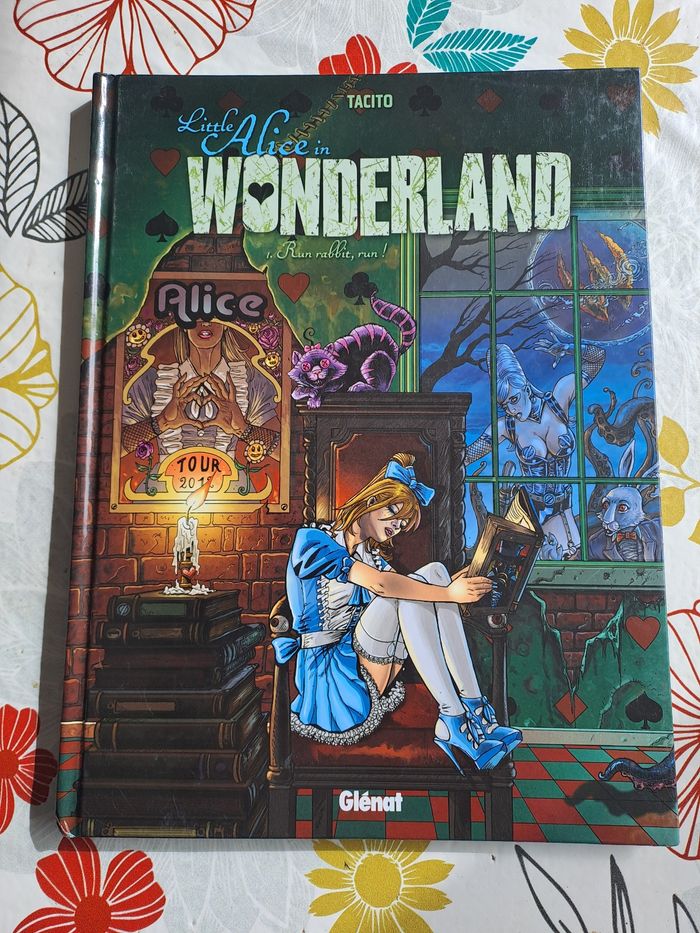 Little alice in wonderland, run rabbit, run