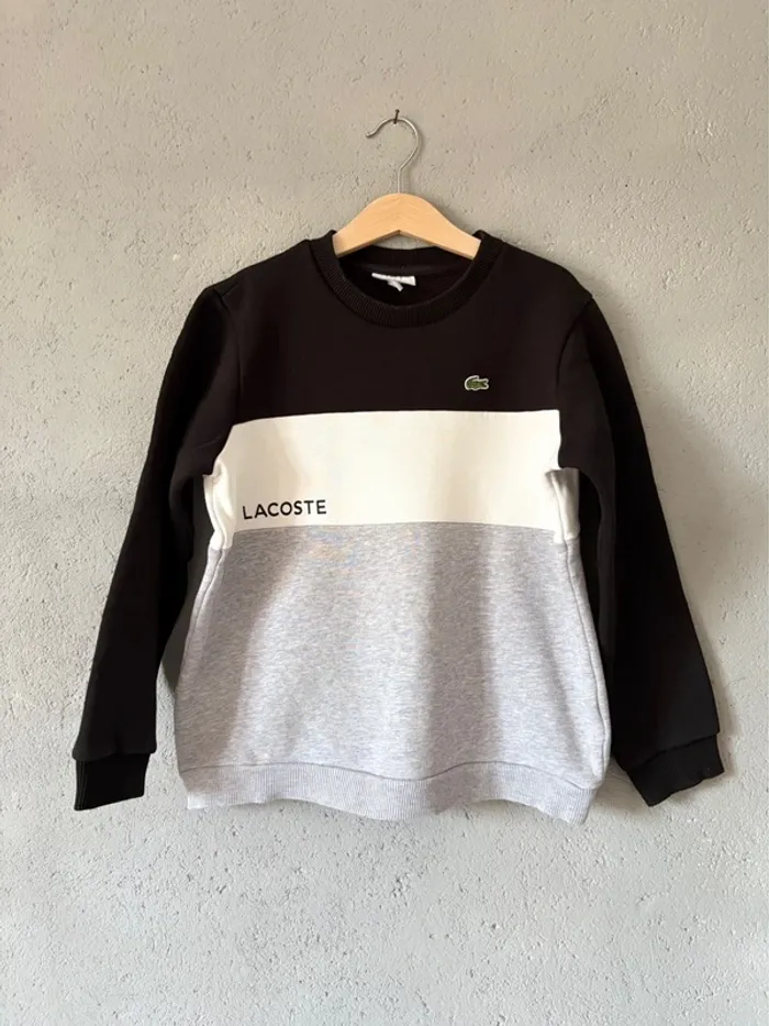 Sweat-shirt Lacoste 10ans 🚗