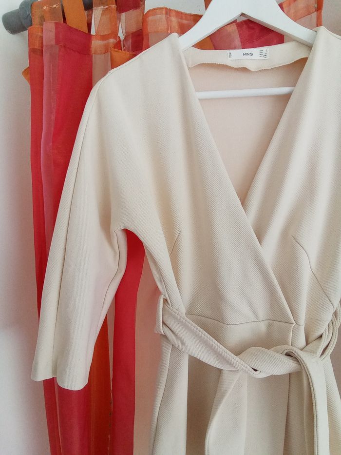 Jolie robe habillée crème/beige Mango taille 36 - photo numéro 3