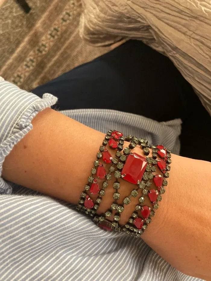 Bracelet rouge et diamanté - photo numéro 5