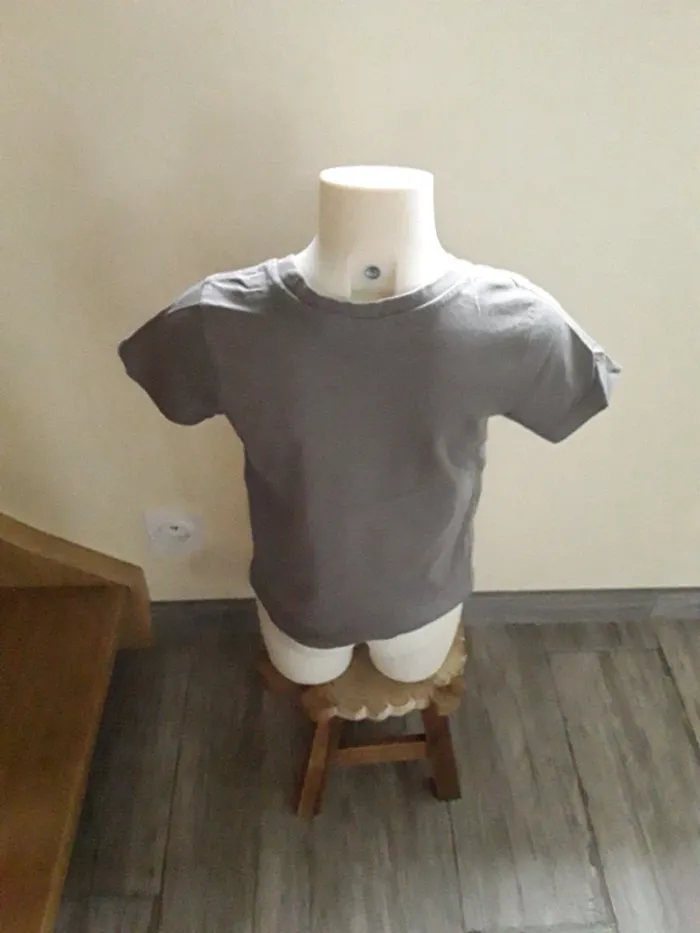 Tee-shirt manches courtes 6 ans  (116 cm) - photo numéro 4