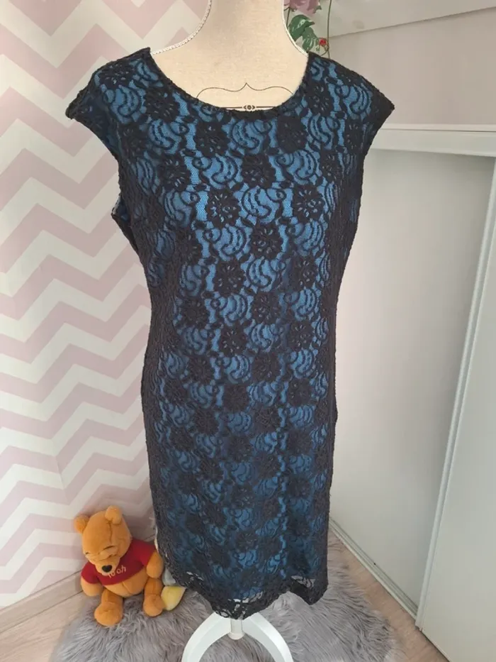 Robe bleu et noir