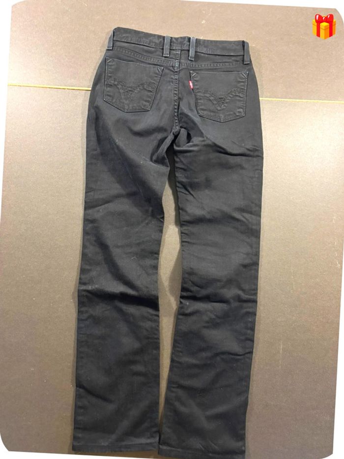 Jean Noir Levi’s taille 32 femme