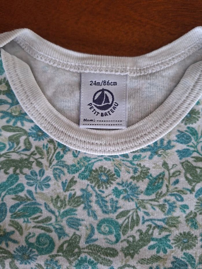 Lot de 2 bodies Petit Bateau 24 mois - photo numéro 2