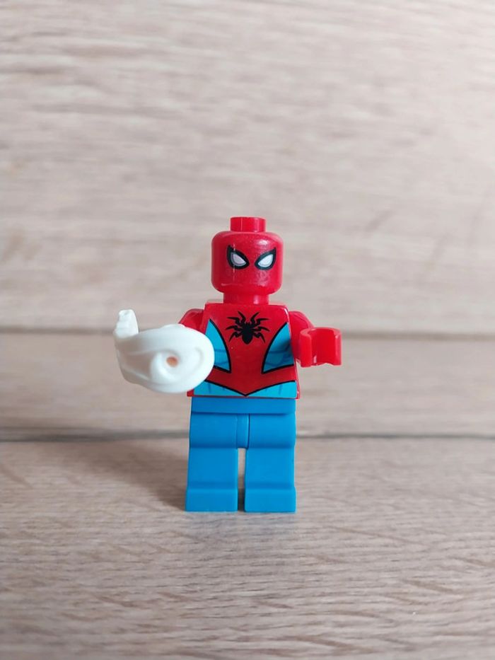 Figurine type lego Spiderman Marvel