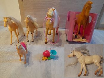 Lot de chevaux Barbie