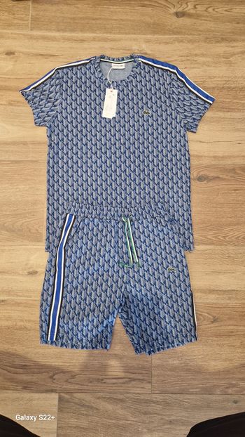 Ensemble lacoste