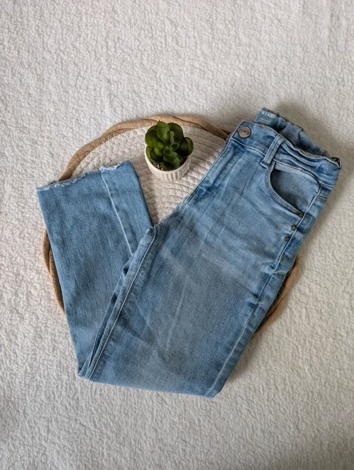 👖 Jean clair Kiabi – 9 ans