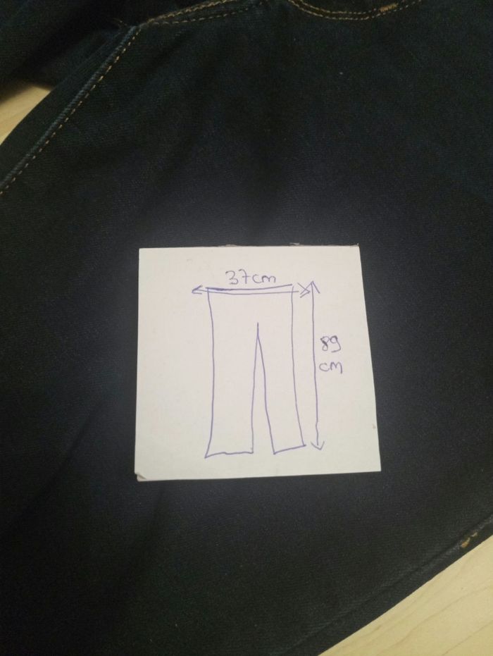 Jean Levi's demi curve skinny taille 28 - photo numéro 3