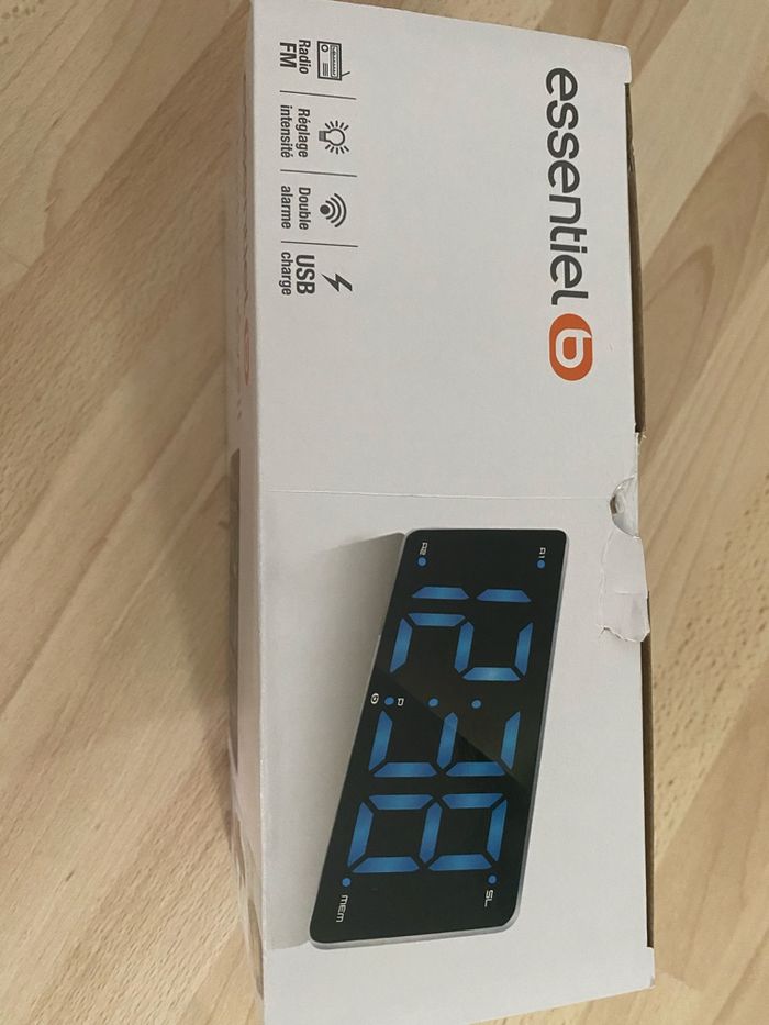 Radio réveil gros chiffres - photo numéro 2